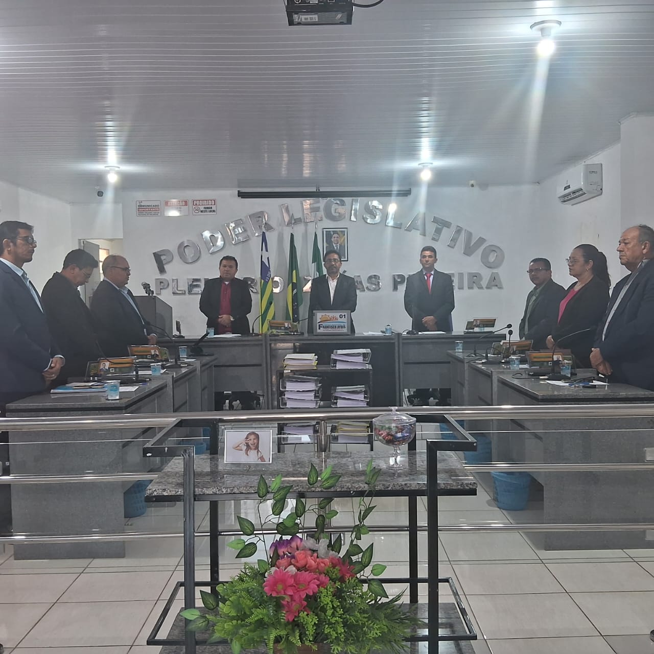 Câmara Municipal de Francisco Ayres Realiza 426ª Sessão Ordinária com Foco na Lei Orçamentária de 2025